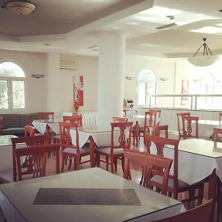 Petros Hotel