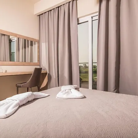 Hotel Petros