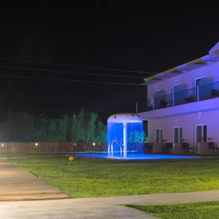 Hotel Petros 3*