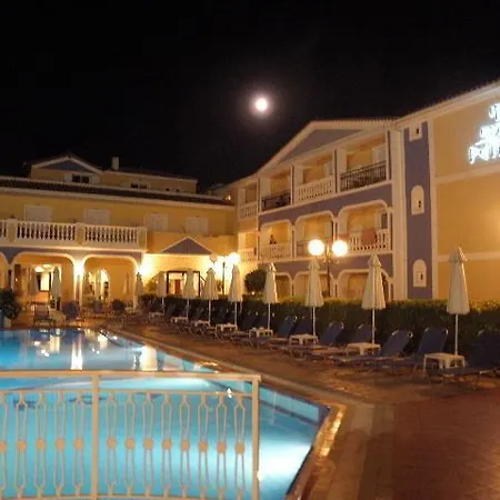 Petros Hotel 3*